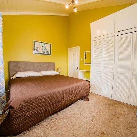 Jr Apartments Georgetown Bagian luar foto