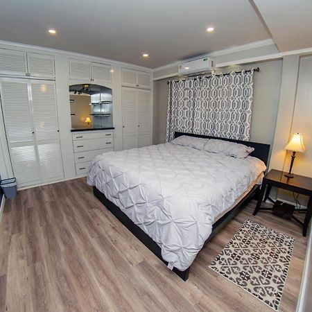 Jr Apartments Georgetown Bagian luar foto
