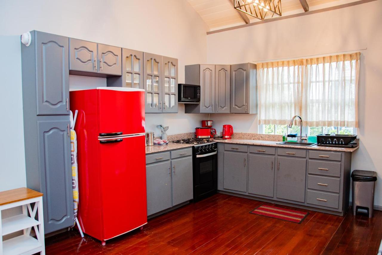 Jr Apartments Georgetown Bagian luar foto