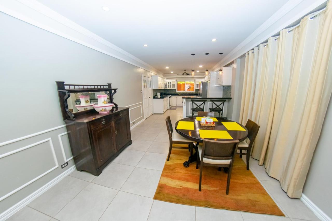 Jr Apartments Georgetown Bagian luar foto
